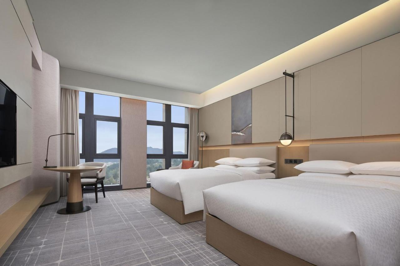 Four Points By Sheraton Guiyang, Huaxi Γκουϊγιάνγκ Εξωτερικό φωτογραφία